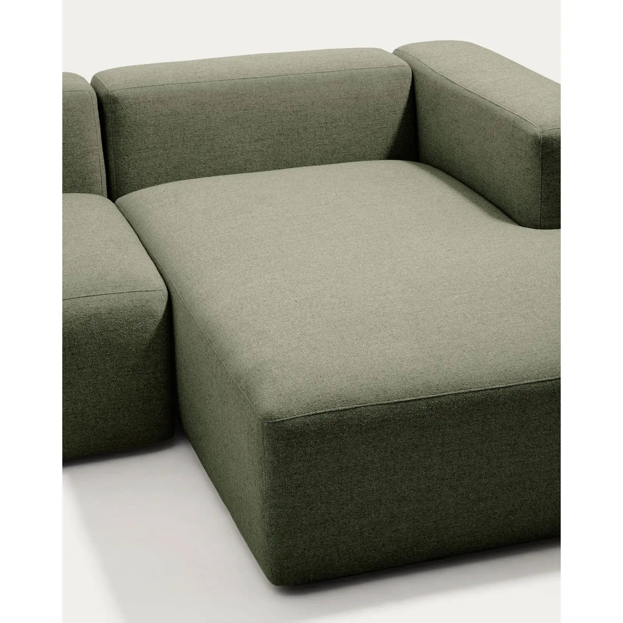 3-Sitzer-Sofa Blok mit Chaiselongue rechts in moosgrüner Chenille, 300 cm, FSC Mix Credit von Kave Home – Bild 6