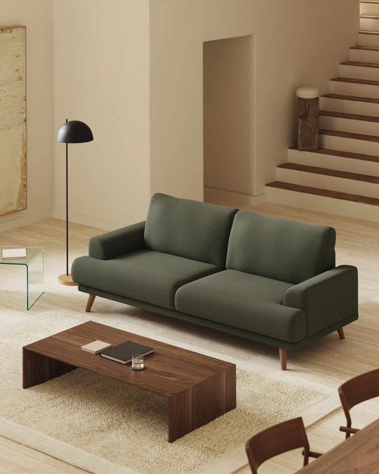 3-Sitzer-Sofa Karin aus dunkelgrüner Chenille mit Beinen aus massivem Buchenholz mit walnussfarbener Oberfläche 228 cm von Kave Home – Bild 2