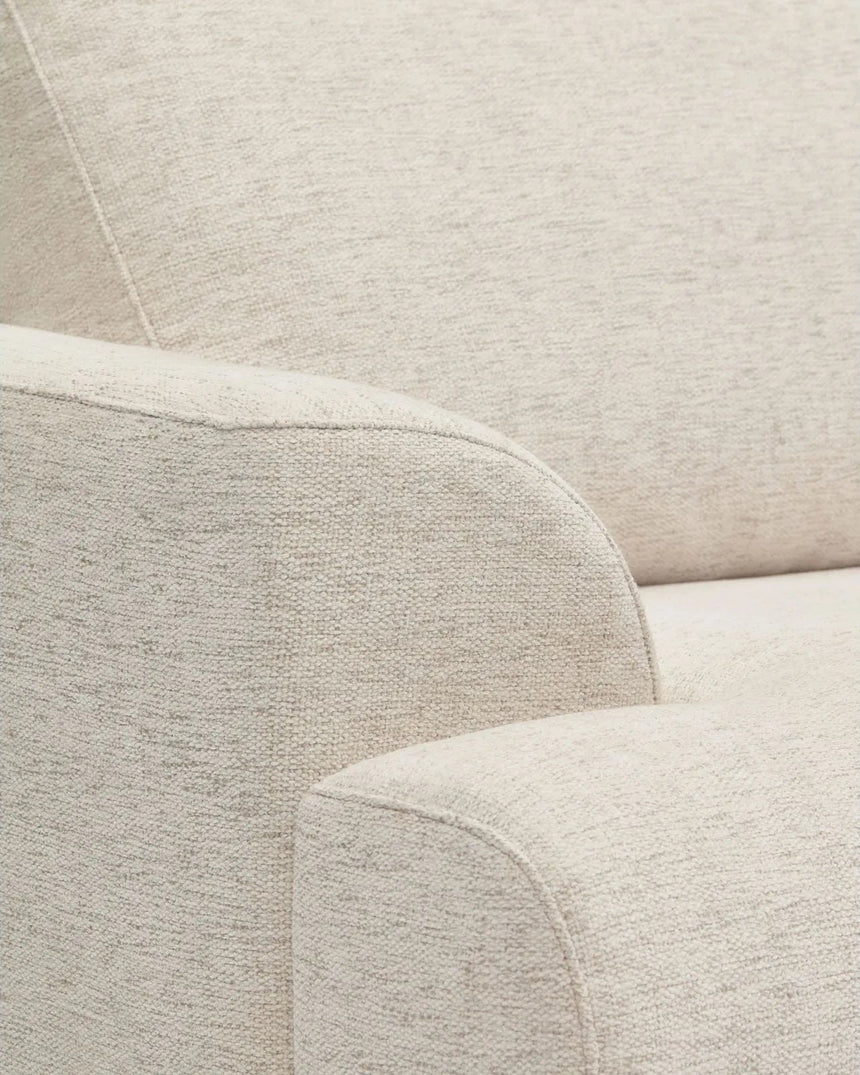 3-Sitzer-Sofa Karin in Beige mit Beinen aus massivem Buchenholz mit walnussfarbener Oberfläche 231 cm von Kave Home – Bild 5