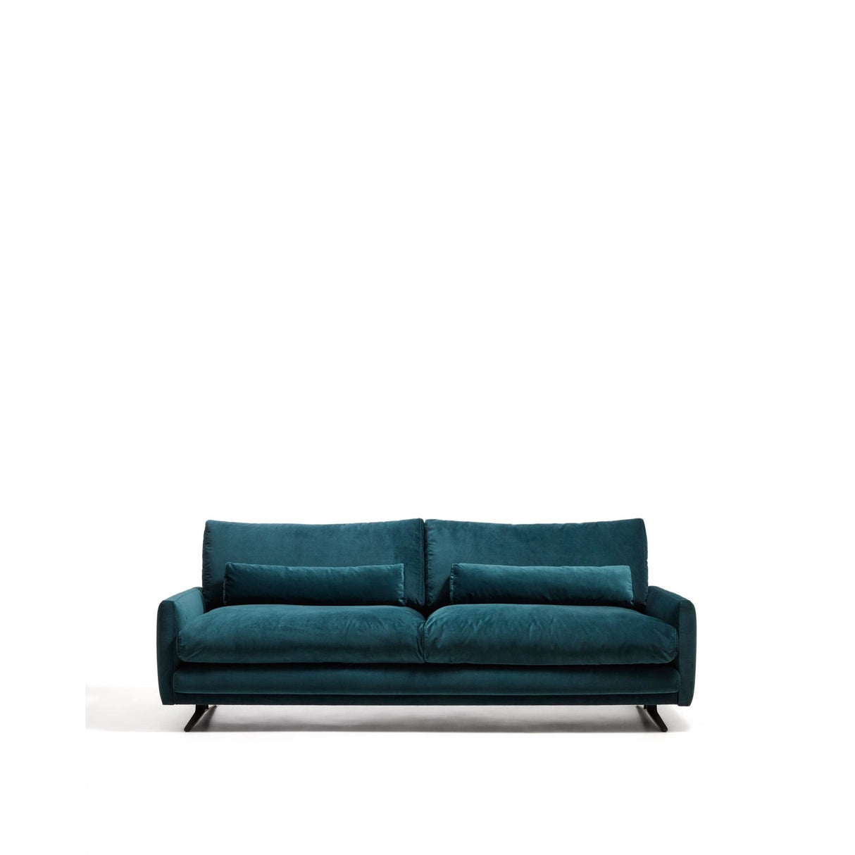 3-Sitzer-Sofa Veliro, schwer entflammbar, mit Samt und Stahlbeinen mit schwarzem Finish, 240 cm, FSC Mix Credit von Kave Home – Bild 1