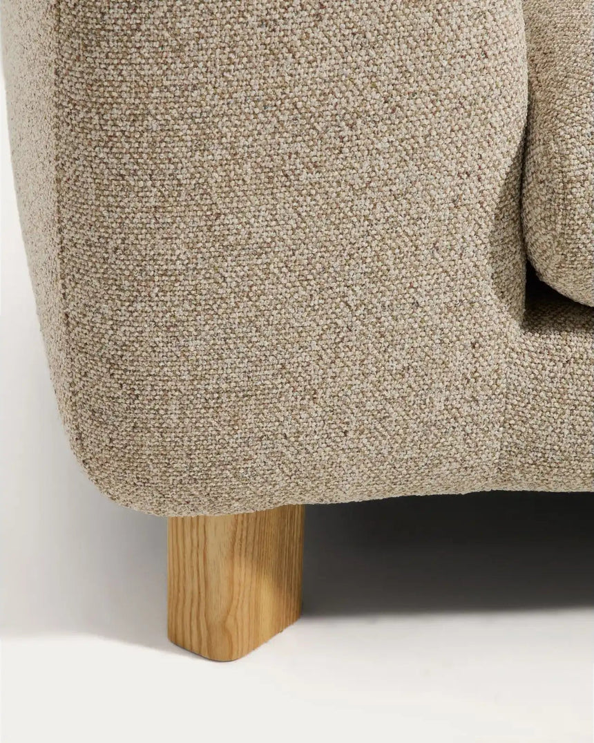 3-Sitzer Sofa Vera mit Chaiselongue rechts in Beige mit Beinen aus massivem Eschenholz mit natürlichem Finish, 232 cm, FSC Mix Credit von Kave Home – Bild 6