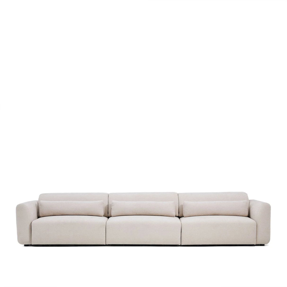 6-Sitzer-Sofa Lares mit elektrisch ausfahrbaren Sitzen und verstellbarer Kopfstütze in beiger Chenille, 410 cm von Kave Home – Produktbild 1