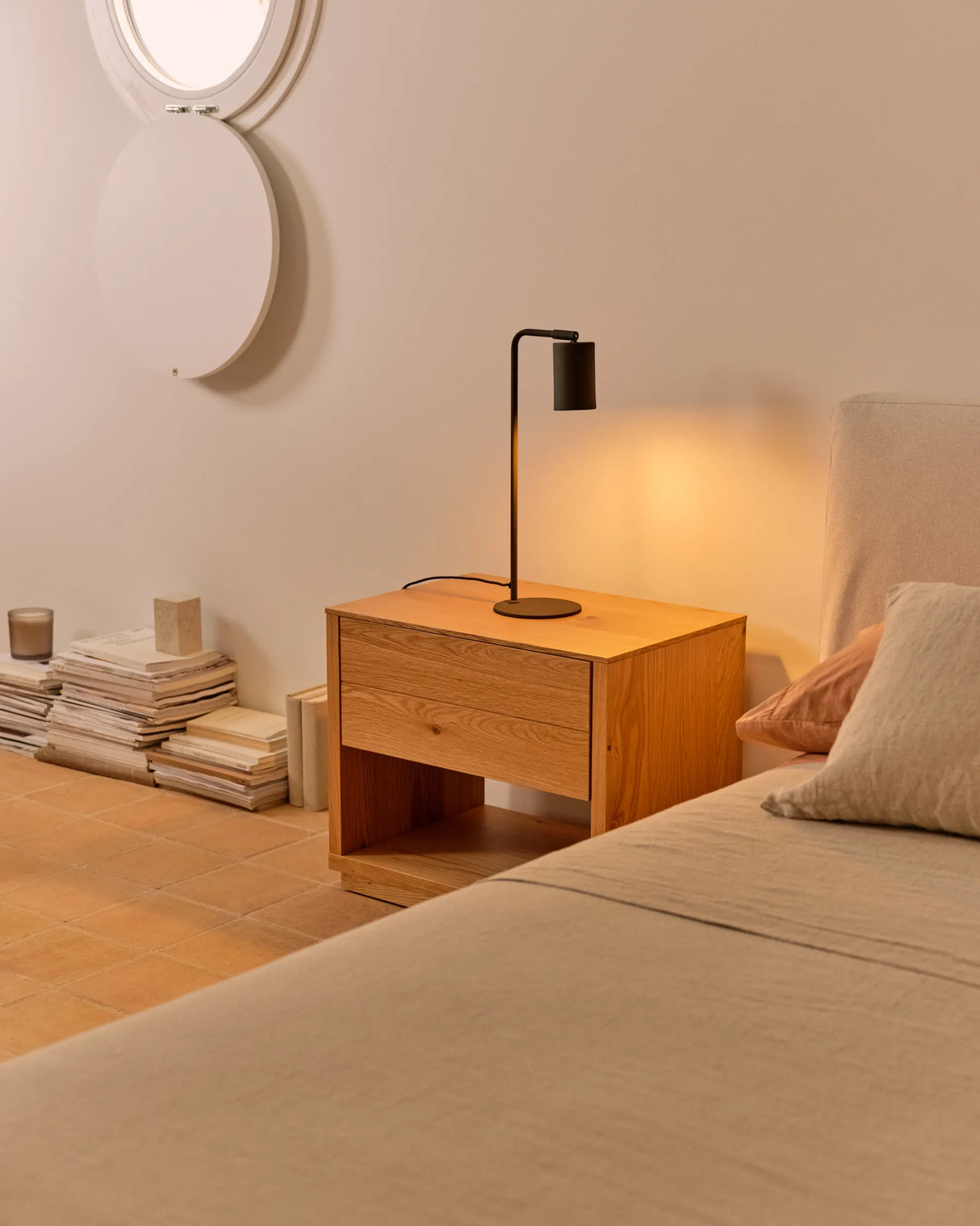 Alguema Nachttisch Eichenfurnier natürliches Finish 60 x 50 cm von Kave Home – Produktbild 7