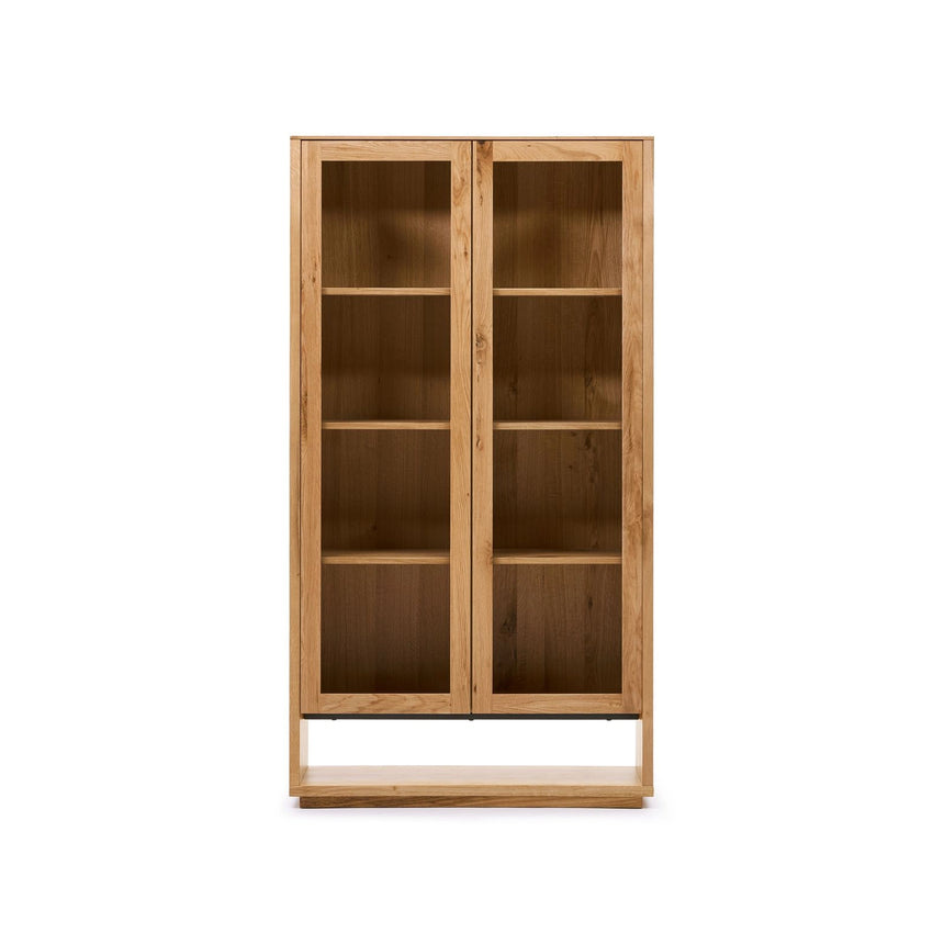Alguema Vitrine aus Eichenfurnier mit natürlichem Finish 100 x 185 cm von Kave Home – Bild 1