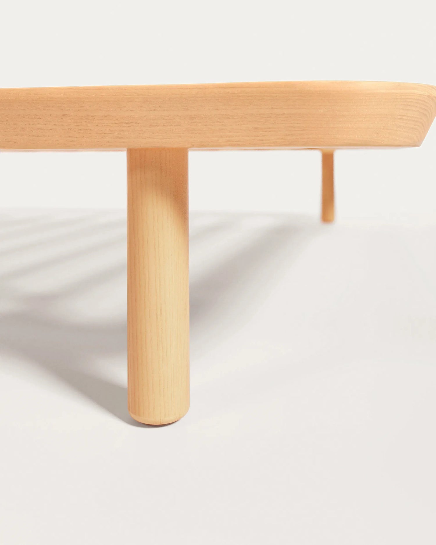 Anielle Bett aus massiver Esche für Matratze von 160 x 200 cm von Kave Home – Produktbild 8