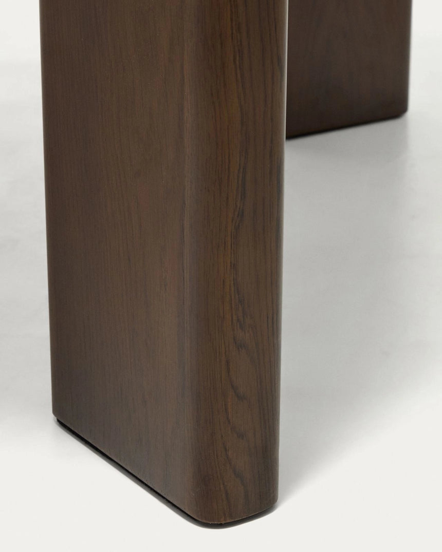 Ausziehtisch Jondal aus massivem Eichenholz und Eichenfurnier mit Nussbaumfinish, FSC 100 %, 240 (320) x 100 cm von Kave Home – Bild 6