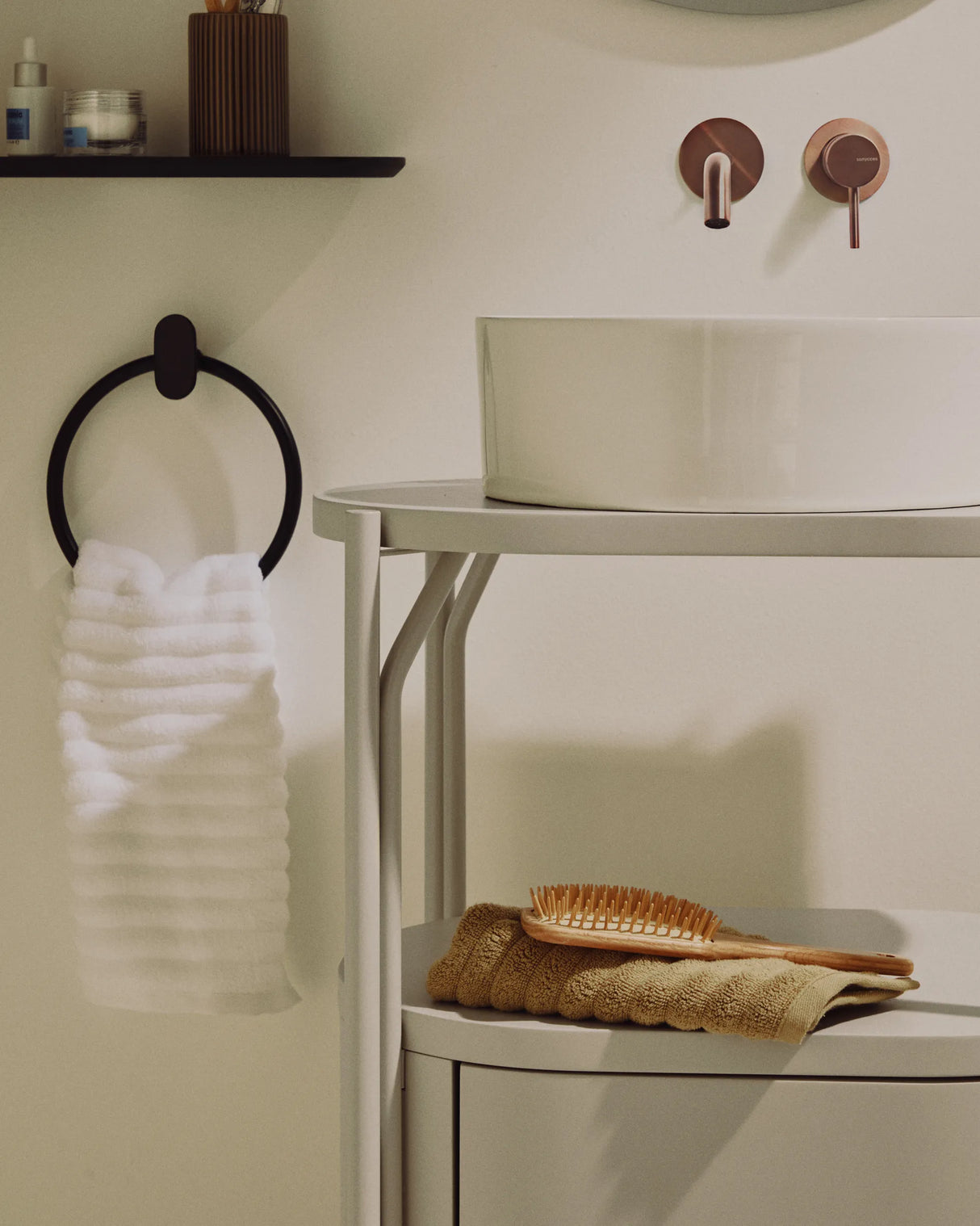 Badezimmermöbel Arely mit Stahlgestell und weiß lackiertem MDF, 60 x 40 cm von Kave Home – Produktbild 3