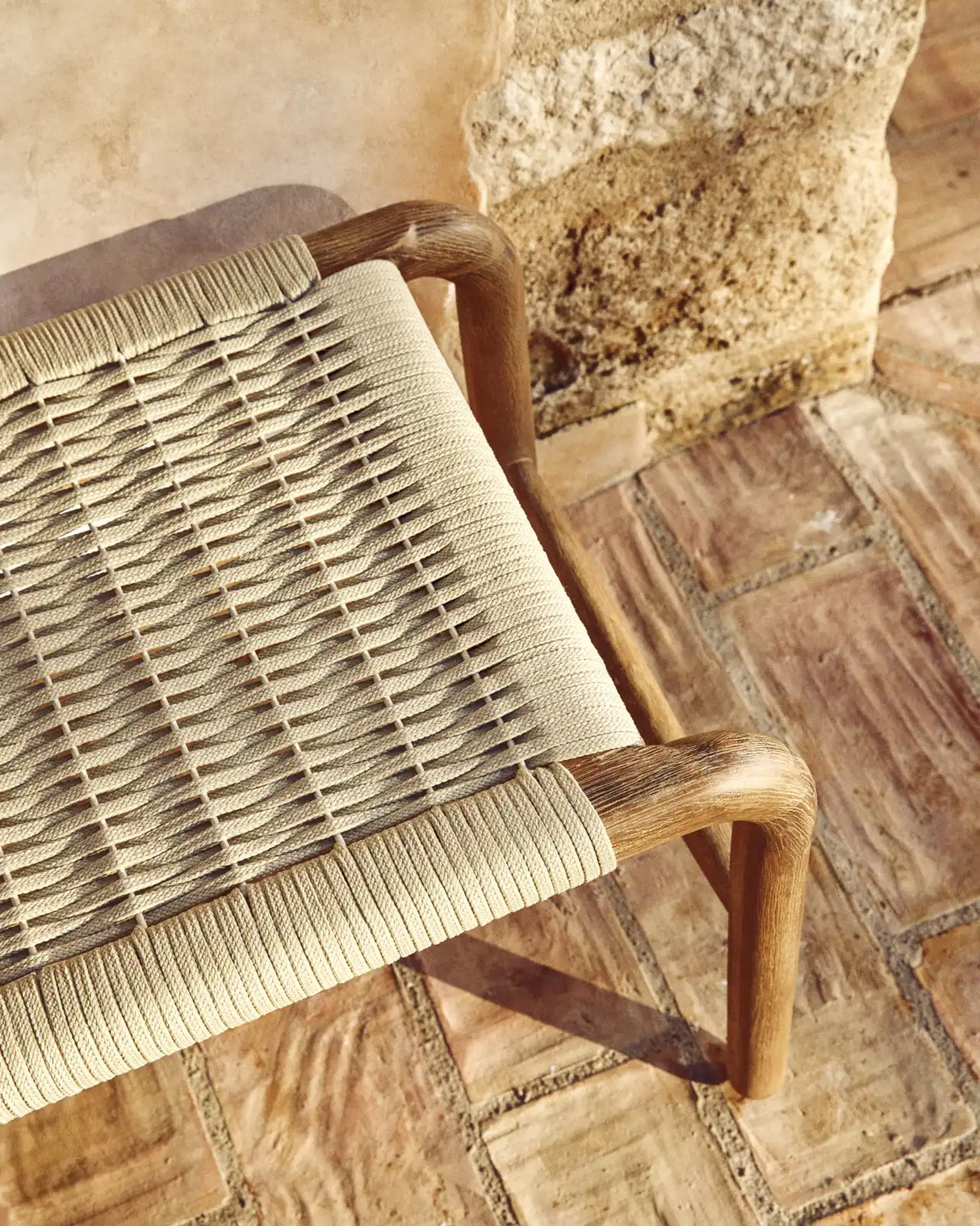 Bank Alipa aus massivem Akazienholz und Seil, 200 cm, FSC 100 % von Kave Home – Bild 3