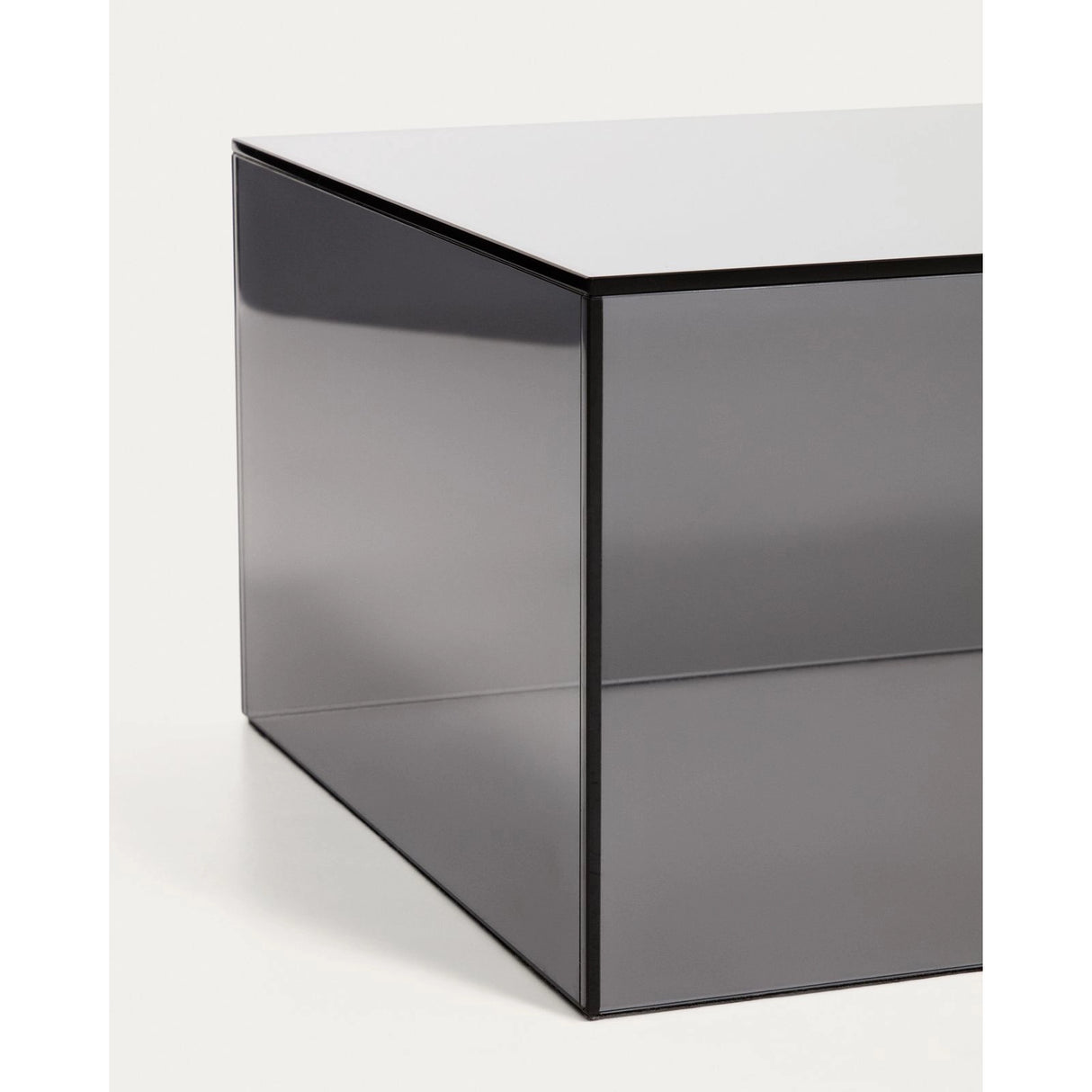 Beistelltisch Orlia aus gehärtetem Glas in Dunkelgrau, 50 x 50 cm von Kave Home – Bild 4