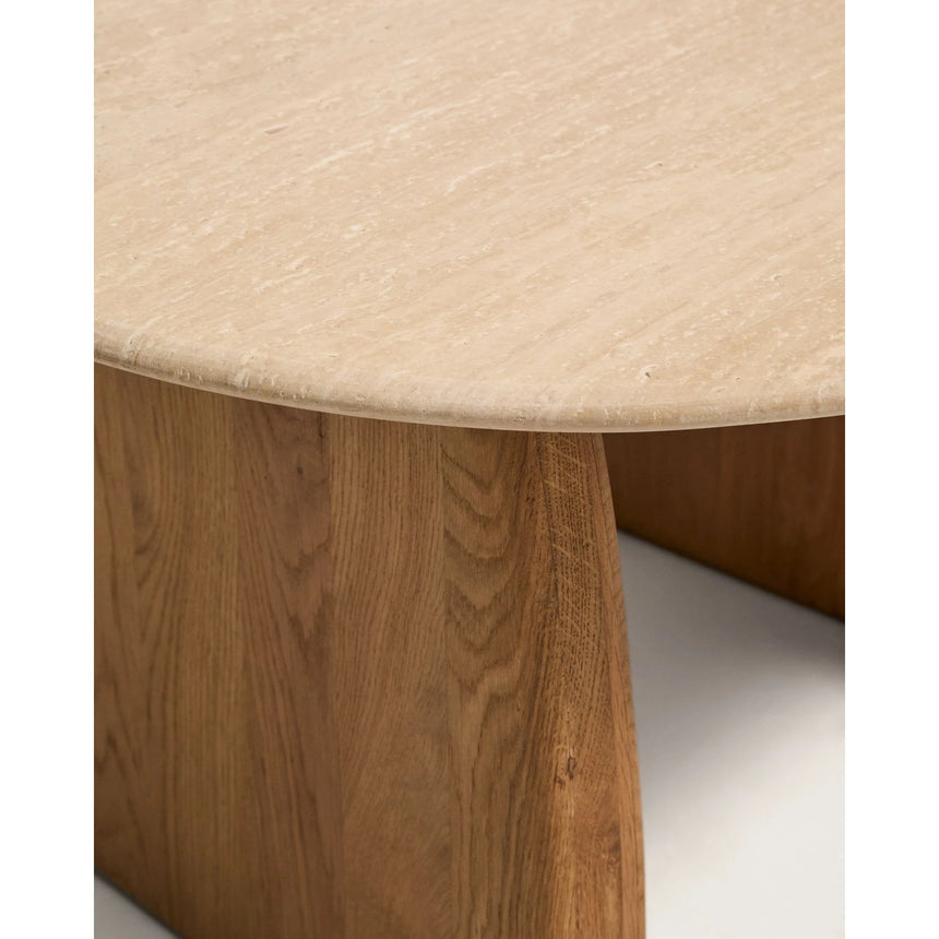 Beistelltisch Pirita aus beigem Travertin mit Beinen aus massivem Eichenholz mit naturfarbenem Finish, 71 x 70 cm, FSC 100 % von Kave Home – Bild 9