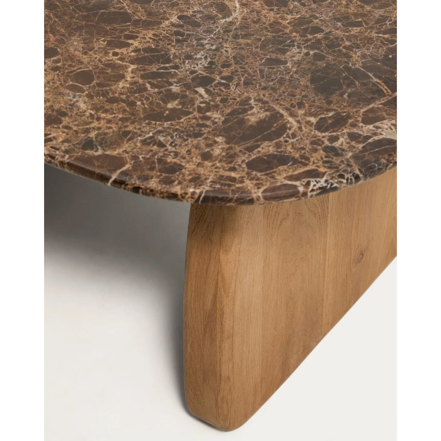 Beistelltisch Pirita aus braunem Marmor mit Beinen aus massivem Eichenholz mit naturfarbenem Finish, 71 x 70 cm, FSC 100 % von Kave Home – Bild 4