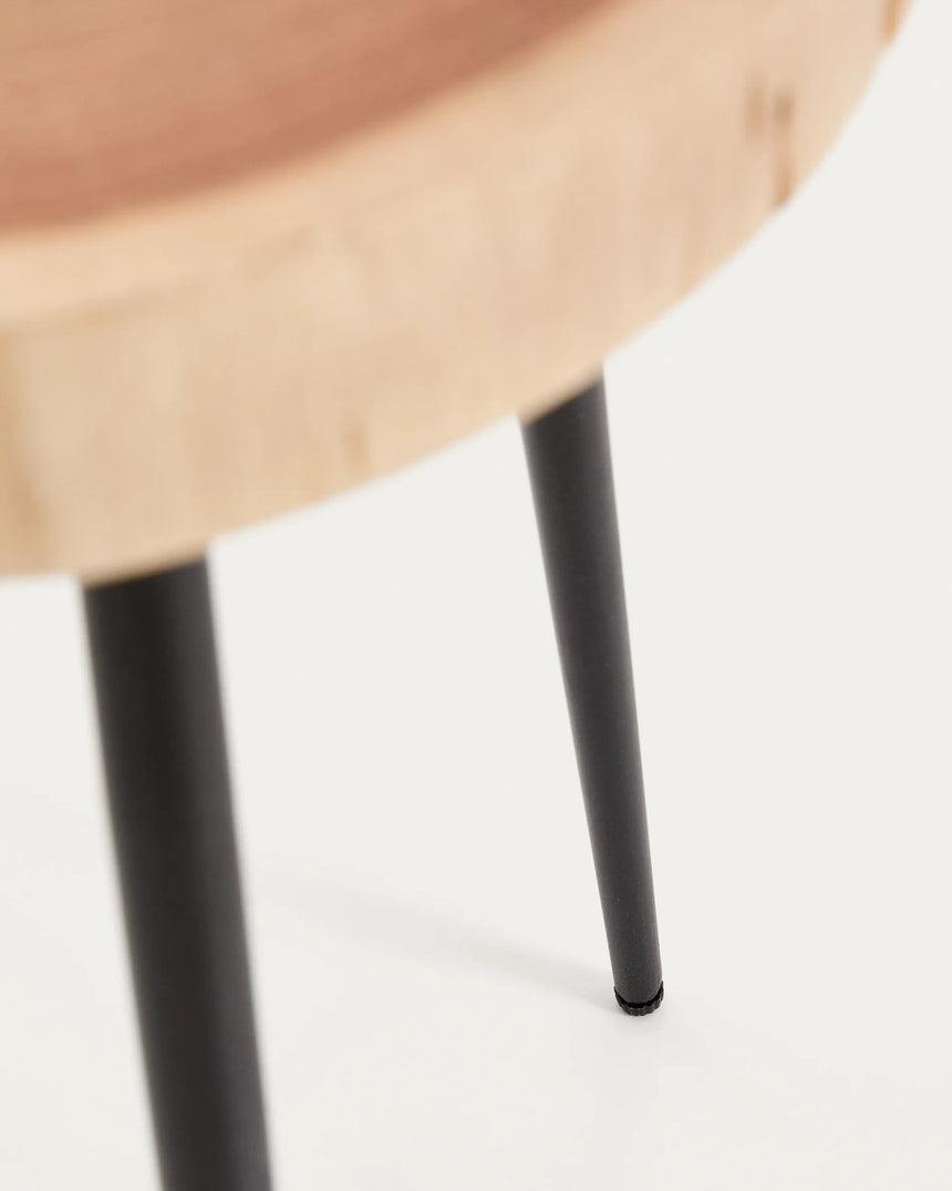 Beistelltisch Tanive aus massivem Akazienholz mit gebleichtem Finish und schwarzen Stahlbeinen Ø 35 cm von Kave Home – Produktbild 7