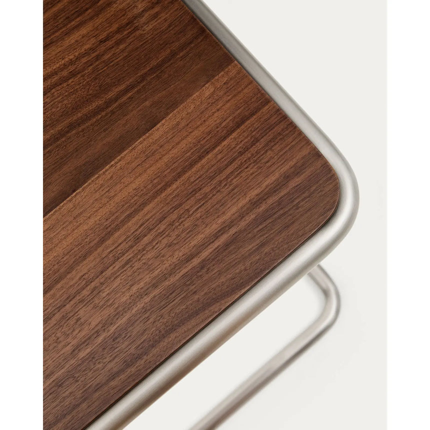 Beistelltisch Tarsel aus Nussbaumfurnier mit Gestell aus gebürstetem Edelstahl 42 x 47 cm von Kave Home – Bild 12