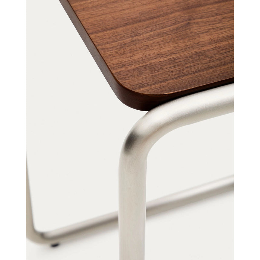 Beistelltisch Tarsel aus Nussbaumfurnier mit Gestell aus gebürstetem Edelstahl 42 x 47 cm von Kave Home – Bild 14