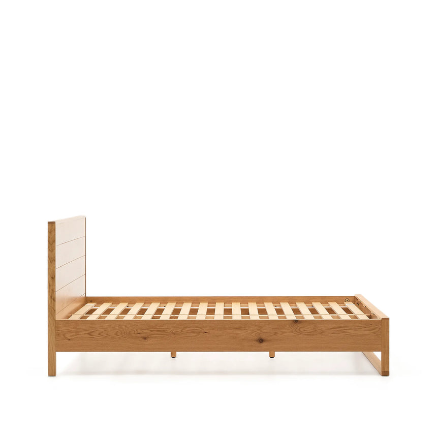 Bett Alguema aus Eichenfurnier mit naturfarbenem Finish für 160 x 200 cm grosse Matratze von Kave Home – Produktbild 13