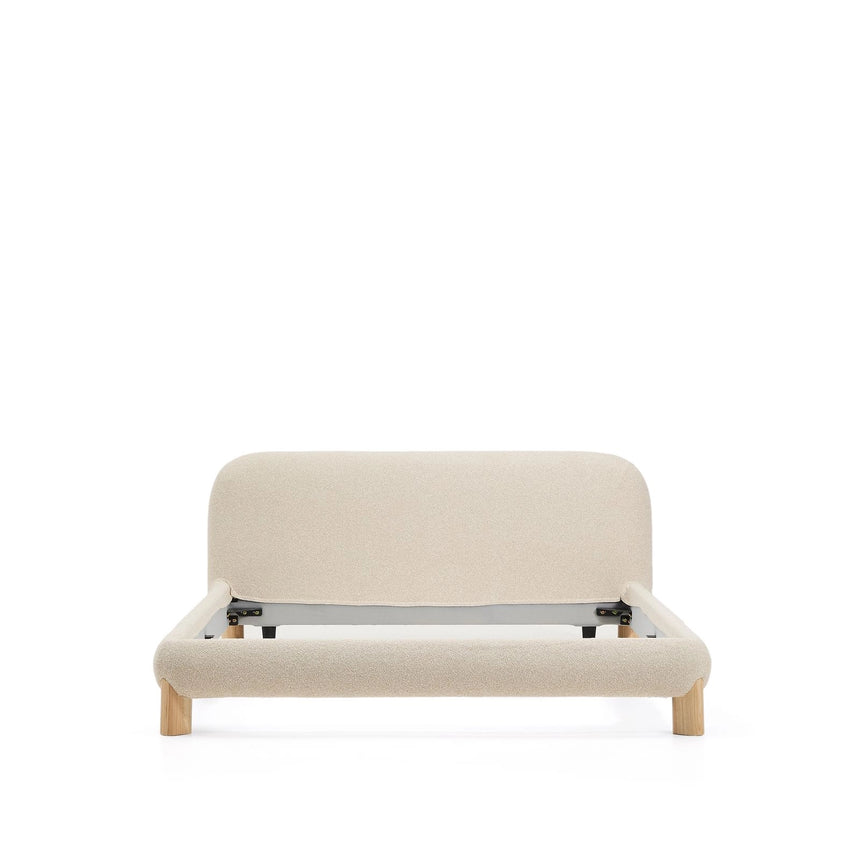 Bett Odina mit abnehmbarem Bezug aus ecrufarbenem Boucléstoff, Beine aus Eschenholz, naturfarbenes Finish, für Matratzen 160 x 200 cm von Kave Home – Bild 8