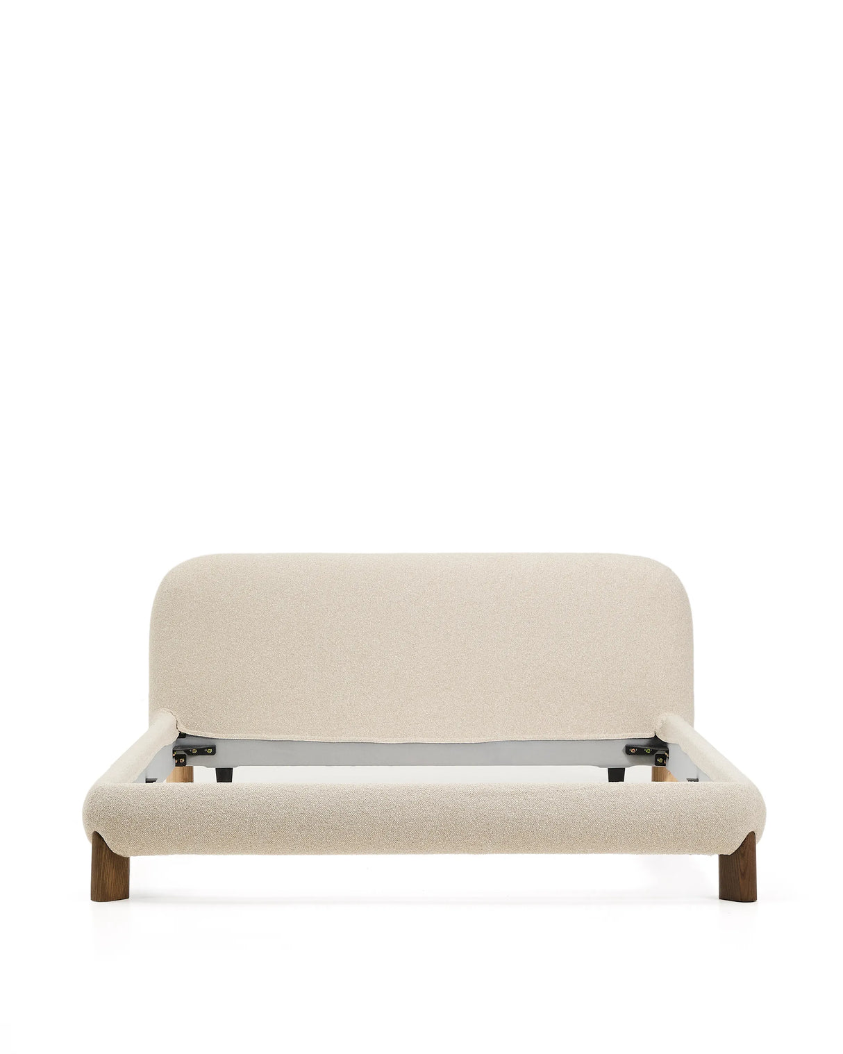 Bett Odina mit abnehmbarem Bezug aus ecrufarbenem Boucléstoff sowie Beinen aus massivem Eschenholz mit Nussbaum-Finish für Matratzen 180 x 200 cm von Kave Home – Produktbild 9