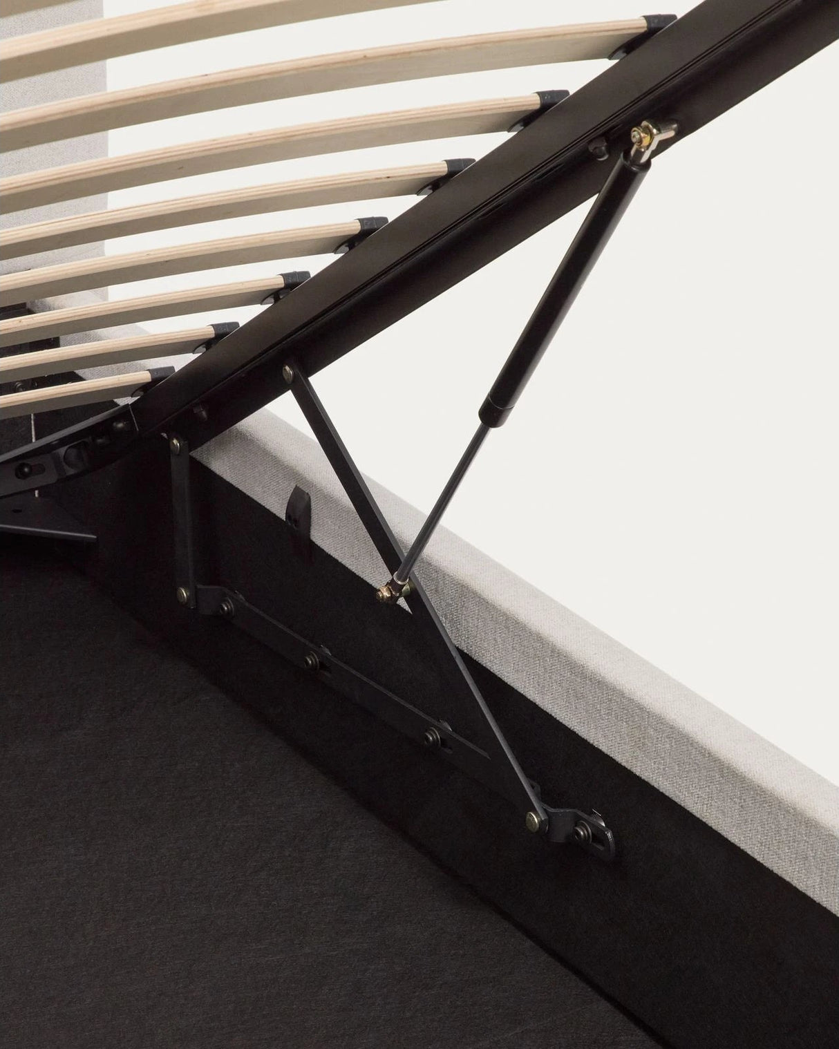 Bett mit klappbarem Bettkasten Darnela in Chenille für Matratzen 180 x 200 cm von Kave Home – Bild 12