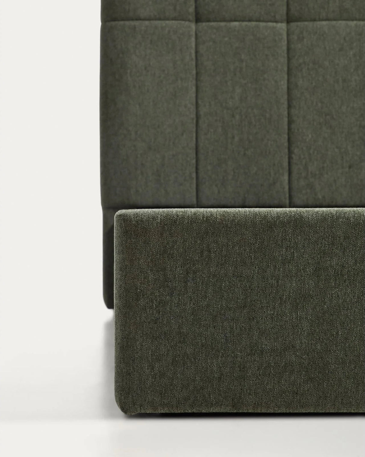 Bett mit klappbarem Bettkasten Darnela in moosgrüner Chenille für Matratzen 180 x 200 cm von Kave Home – Bild 6