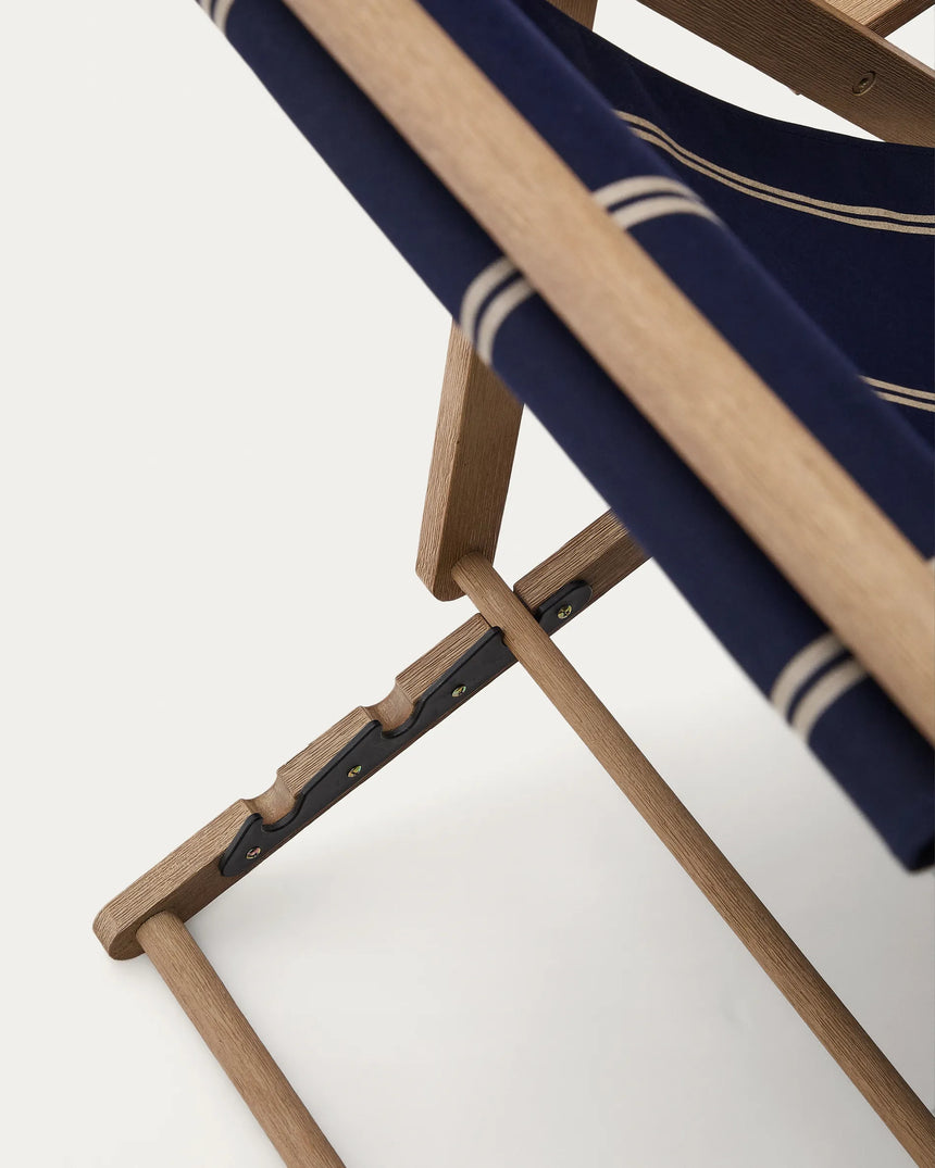 Blau-beige gestreifter klappbarer Outdoor-Liegestuhl Vilara aus massivem Akazienholz, FSC 100% von Kave Home – Produktbild 4
