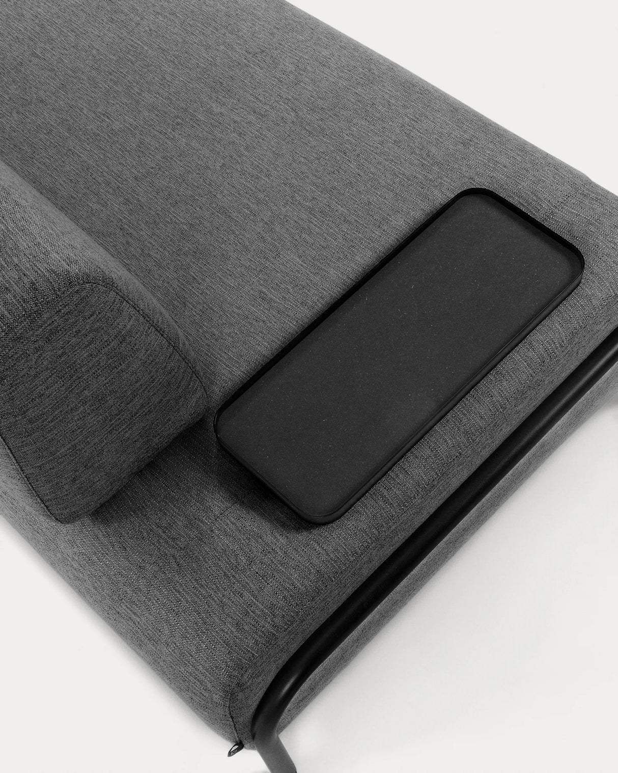 Compo 3-Sitzer Sofa dunkelgrau mit kleinem Tablett 232 cm von Kave Home – Produktbild 6