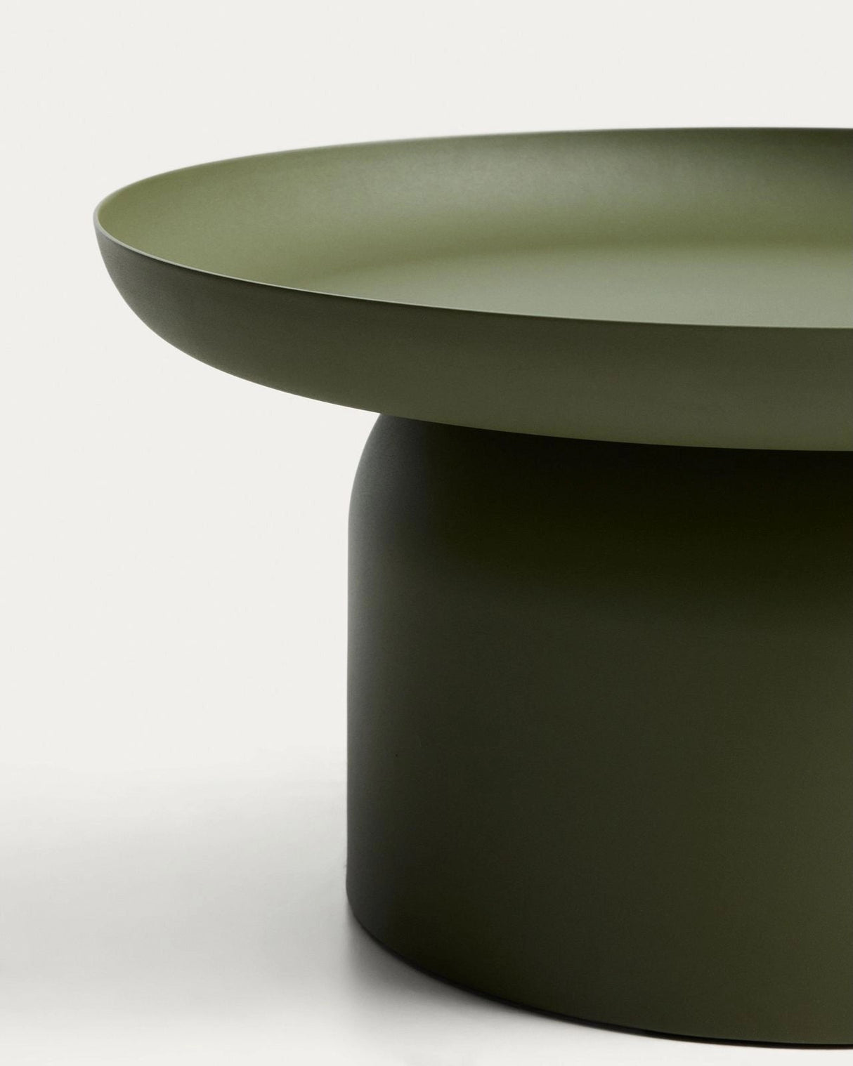 Couchtisch Arcola aus Aluminium in verschiedenen Farben, Ø 70 cm von Kave Home – Bild 2