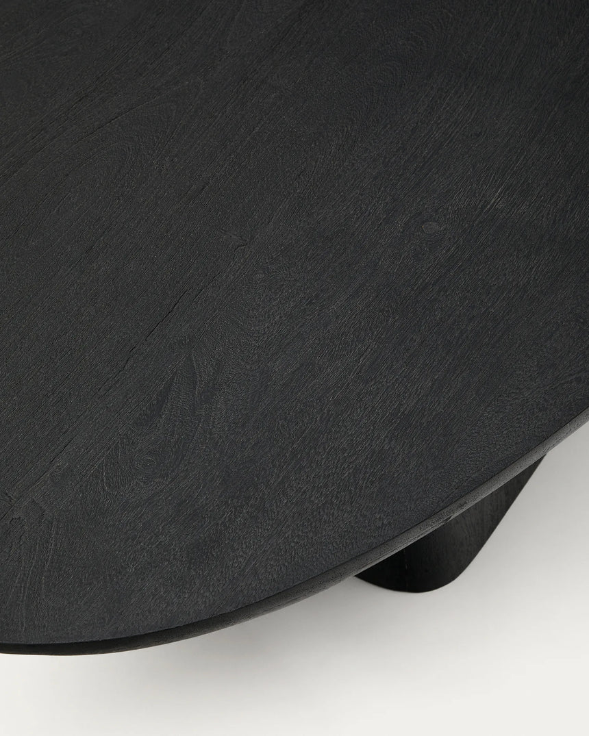 Couchtisch Ovak aus massivem Akazienholz mit schwarzem Finish, FSC 100%, 140 x 70 cm von Kave Home – Produktbild 7