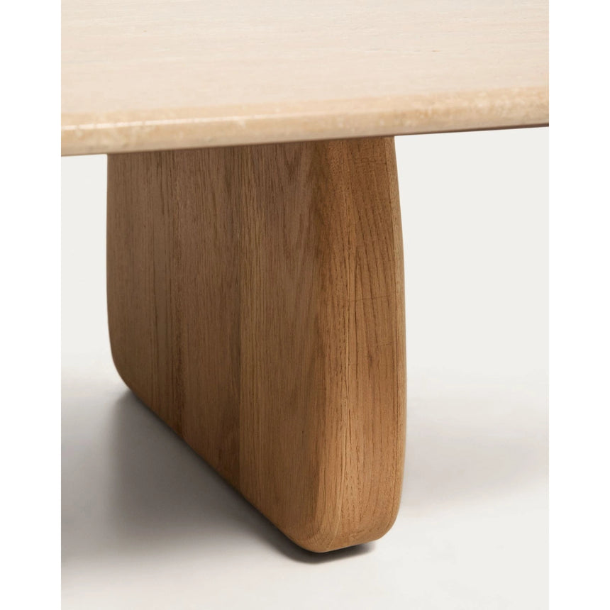 Couchtisch Pirita aus beigem Travertin mit Beinen aus massivem Eichenholz mit naturfarbenem Finish, 147 x 65 cm, FSC 100 % von Kave Home – Bild 13