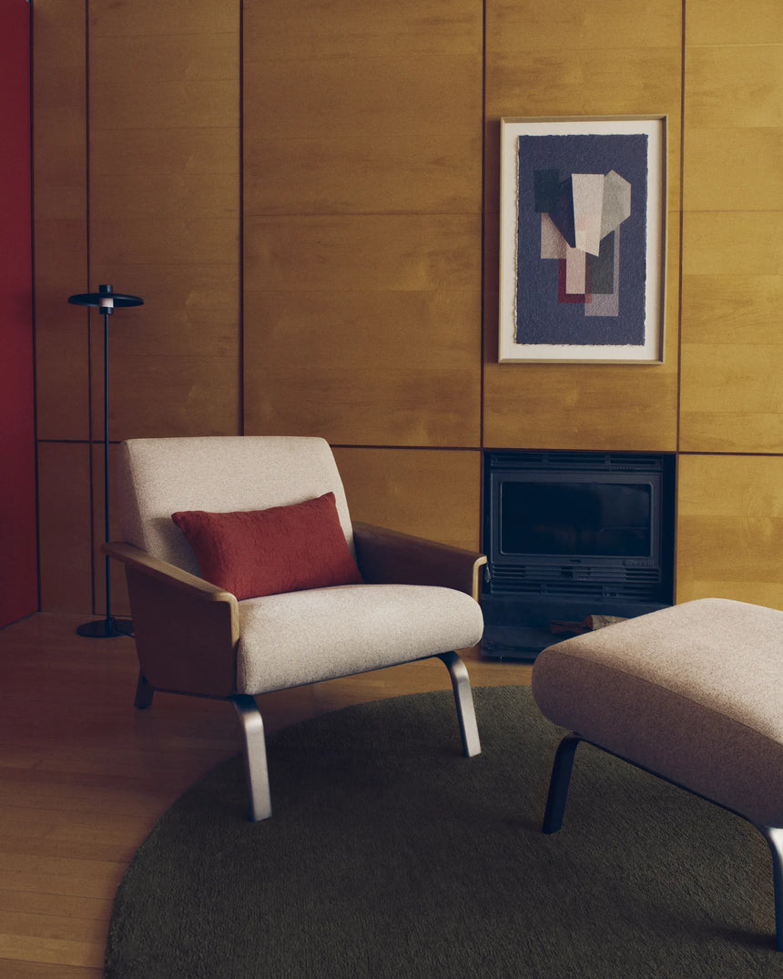 Fußablage Amsen in Beige mit Beinen aus em gebürsteten Edelstahl 68 x 55 cm von Kave Home – Produktbild 3