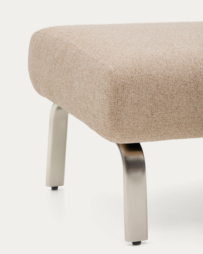 Fußablage Amsen in Hellbraun mit Beinen aus em gebürsteten Edelstahl 68 x 55 cm von Kave Home – Produktbild 9