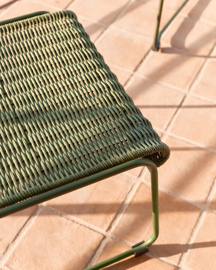 Fußablage Maurina aus grün verzinktem Stahl mit grünem Seil 58 x 52,5 cm von Kave Home – Bild 3