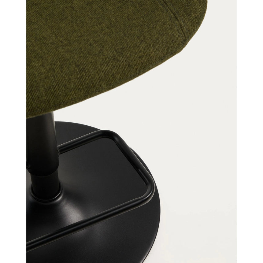 Hocker Danua mit grüner Chenille und mattschwarzem Stahl, 68–89 cm, FSC 100 % von Kave Home – Bild 8
