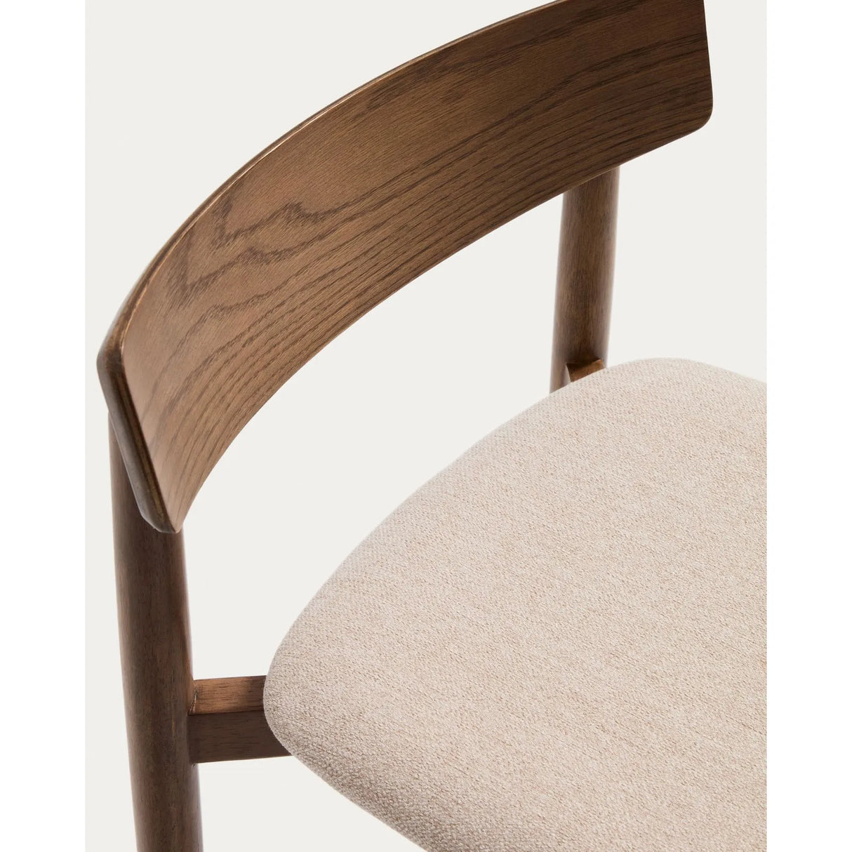 Hocker Evera mit Rückenlehne aus Eichenfurnier mit verschiedenen Finishes und Chenille, 65 cm von Kave Home – Bild 9