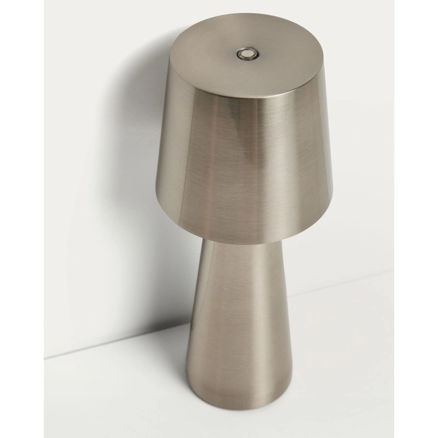 Kleine Tischlampe Arenys aus Metall mit silbern glänzendem Finish von Kave Home – Bild 10