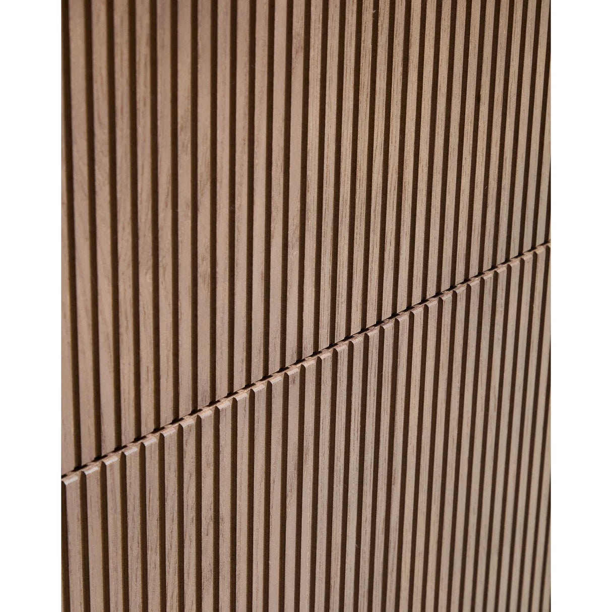 Kommode Helvine 3 Schubladen aus Eichenfurnier mit Nussbaum-Finish 90 x 78 cm FSC 100% von Kave Home – Bild 9