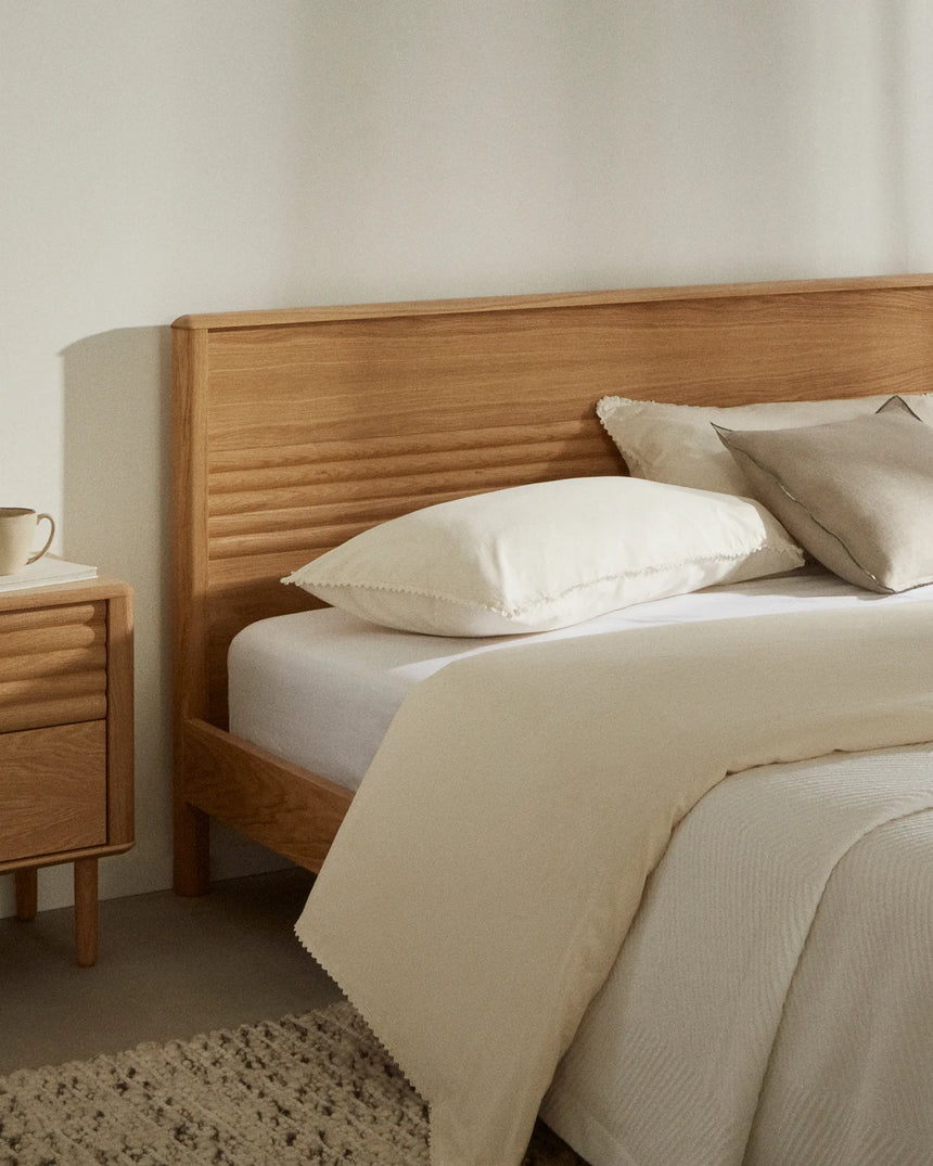 Lenon Bett aus Eichenholz und Eichenfurnier für Matratze von 160 x 200 cm FSC MIX Credit von Kave Home – Produktbild 8
