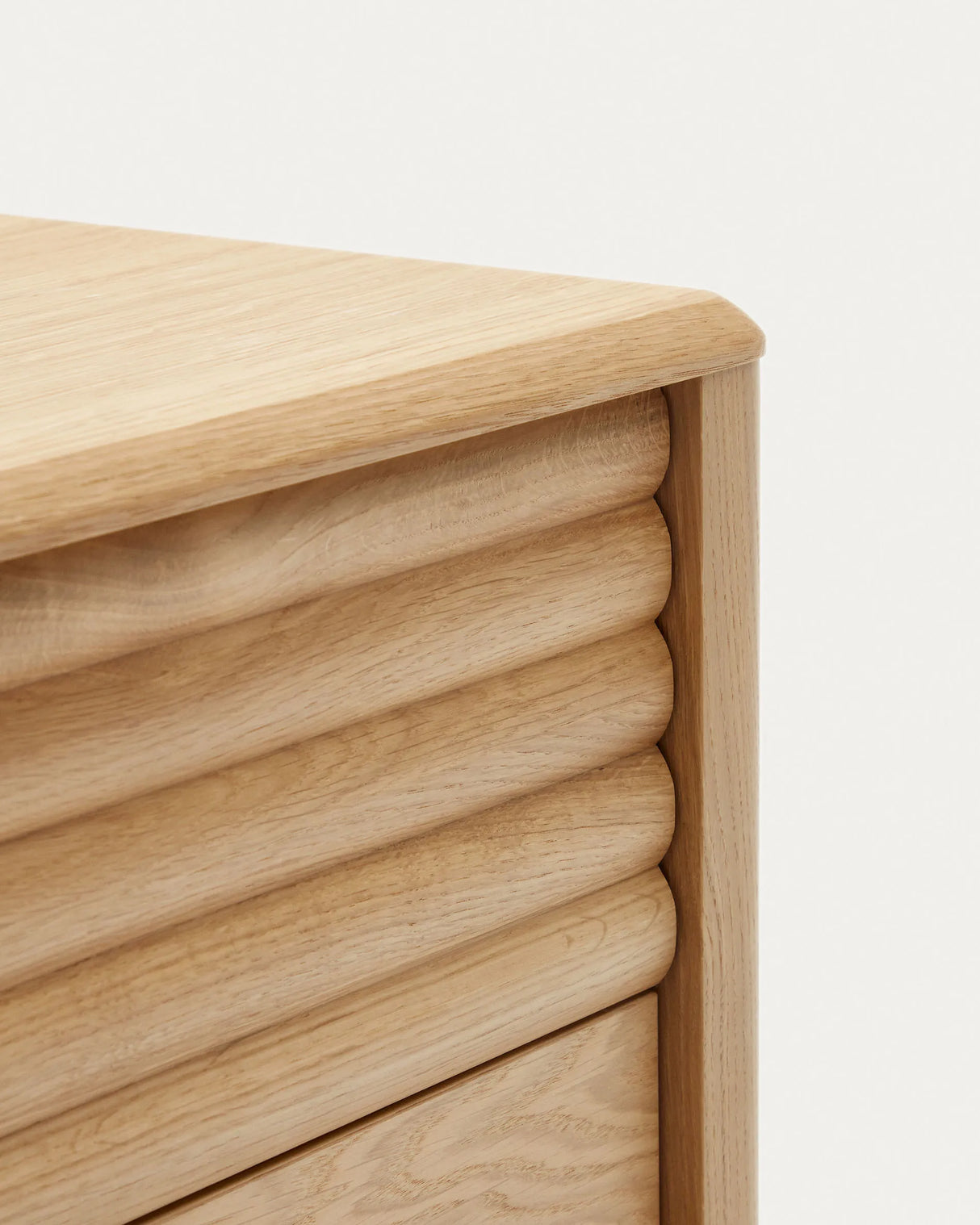 Lenon Nachttisch 2 Schubladen aus Holz und Eichenfurnier 50 x 55 cm FSC MIX Credit von Kave Home – Produktbild 2