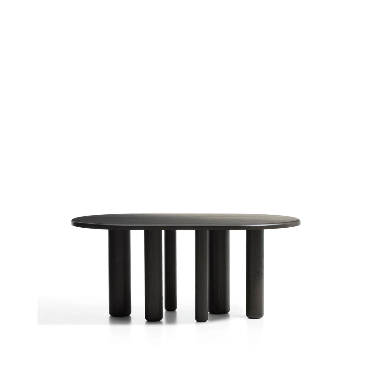 Mailen ovaler Tisch aus Eschenfurnier mit dunklem Finish Ø 180 x 105 cm von Kave Home – Bild 1