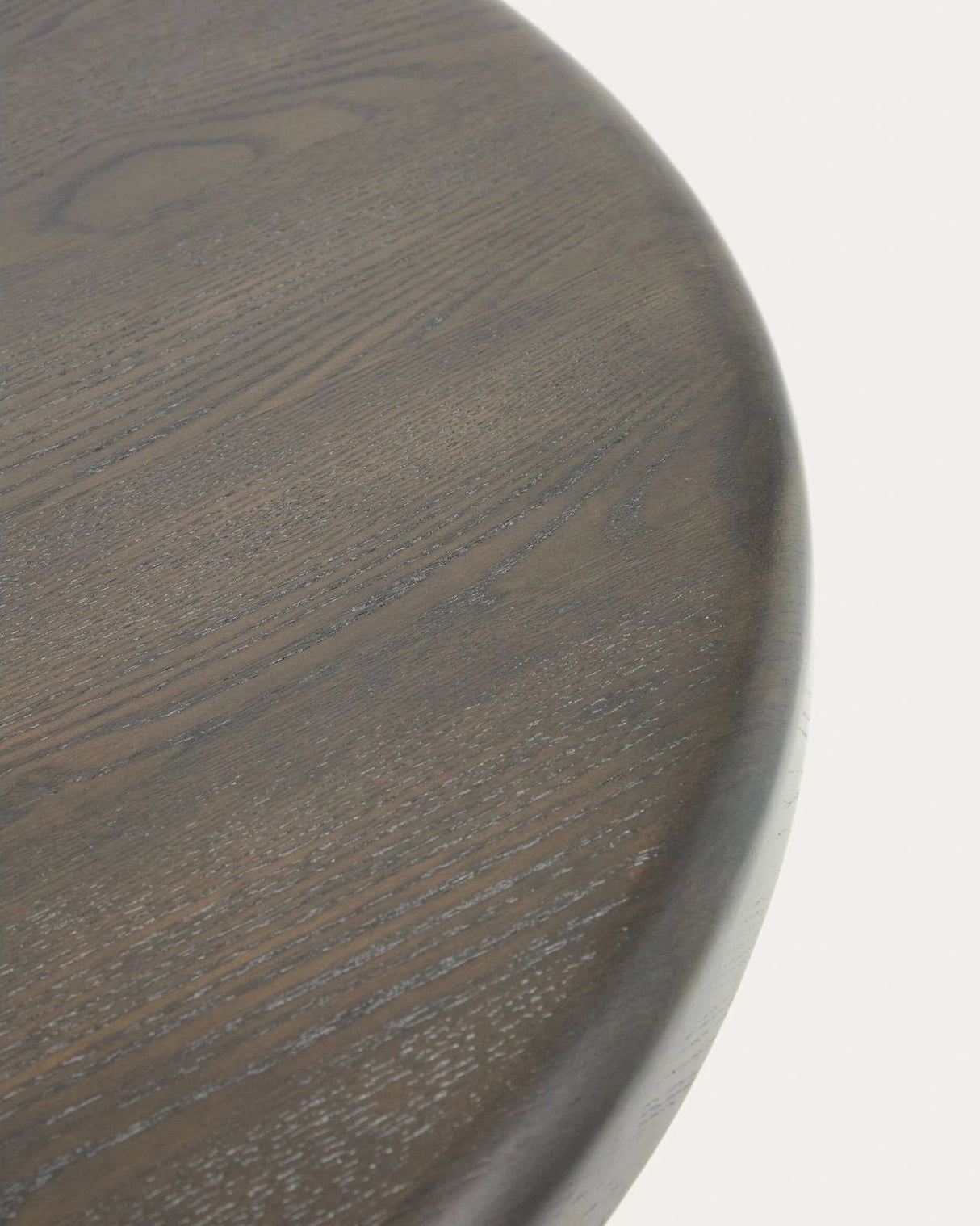 Mailen ovaler Tisch aus Eschenfurnier mit dunklem Finish Ø 180 x 105 cm von Kave Home – Bild 6