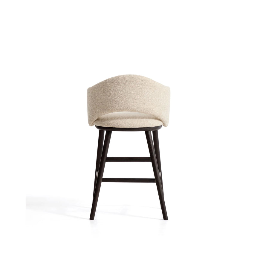 Maina Hocker aus beigem dickem Chenille mit Beinen aus massivem Eschenholz in Ebenholzoptik, FSC Mix Credit 65 cm von Kave Home – Bild 6