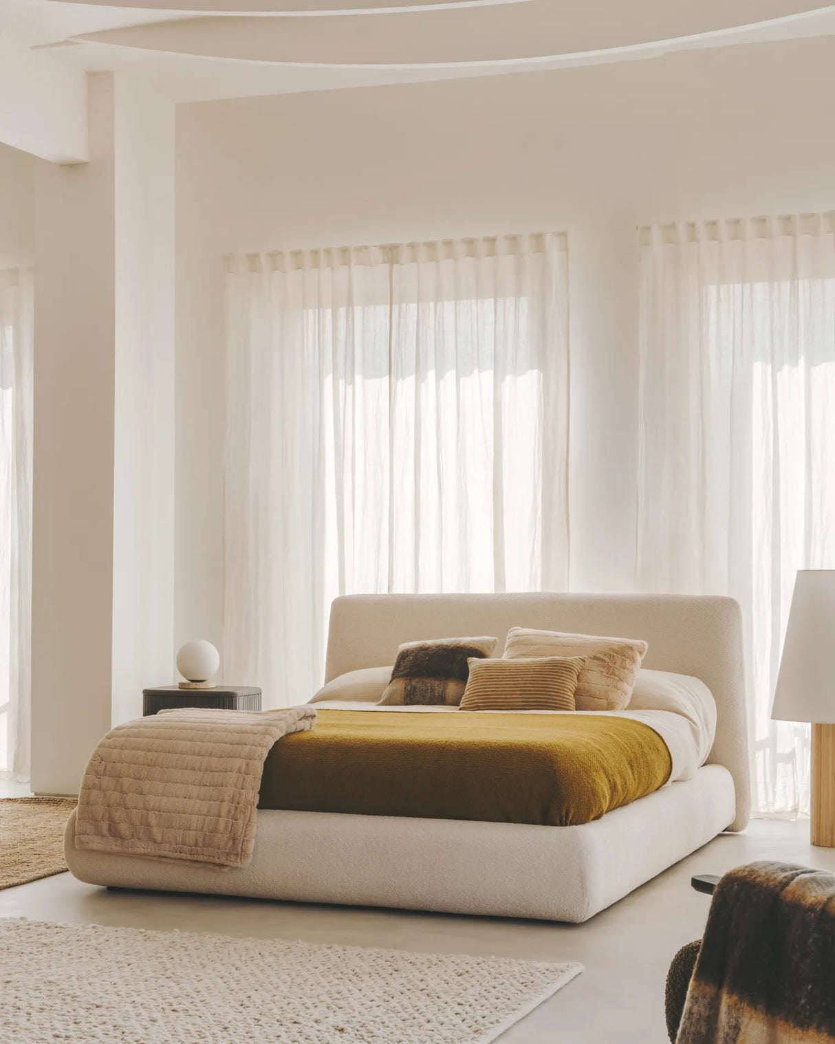 Martina Bett mit abnehmbarem Bezug aus Bouclé in Ecru für Matratze von 180 x 200 cm FSC Mix Credit von Kave Home – Produktbild 5