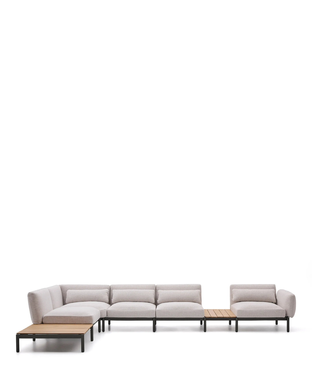 Modulares Outdoor-Ecksofa Sorells mit 5 Sitzplätzen mit beigefarbener Polsterung und grünem Aluminium, mit Tischen aus Teakholz, 277 x 446 cm, FSC 100 % von Kave Home – Produktbild 10