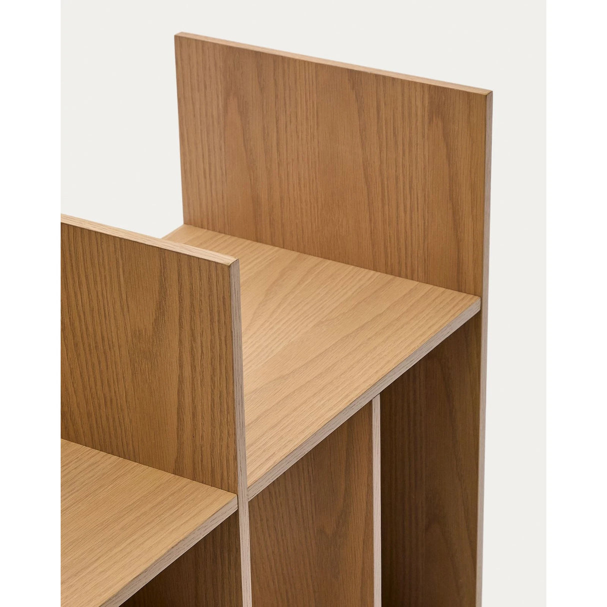 Modularregal Ina aus Eichenfurnier mit Finish in natürlichem Farbton 80 x 80 cm FSC 100% von Kave Home – Bild 7