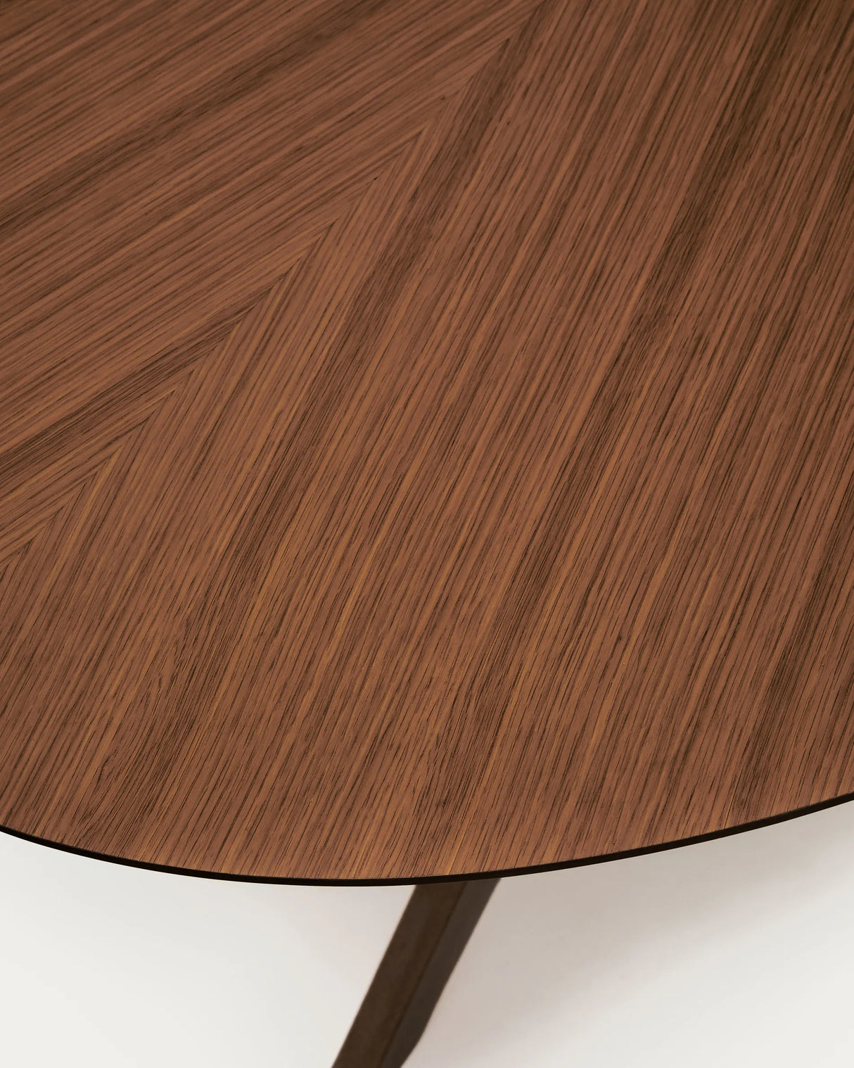 Naanim Tisch aus Nussbaumfurnier 180 x 110 cm von Kave Home – Produktbild 3