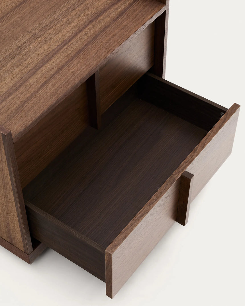 Nachttisch Onix 2 Schubladen aus Walnussfurnier dunkles Finish 60 x 47 cm FSC Mix Credit von Kave Home – Produktbild 1