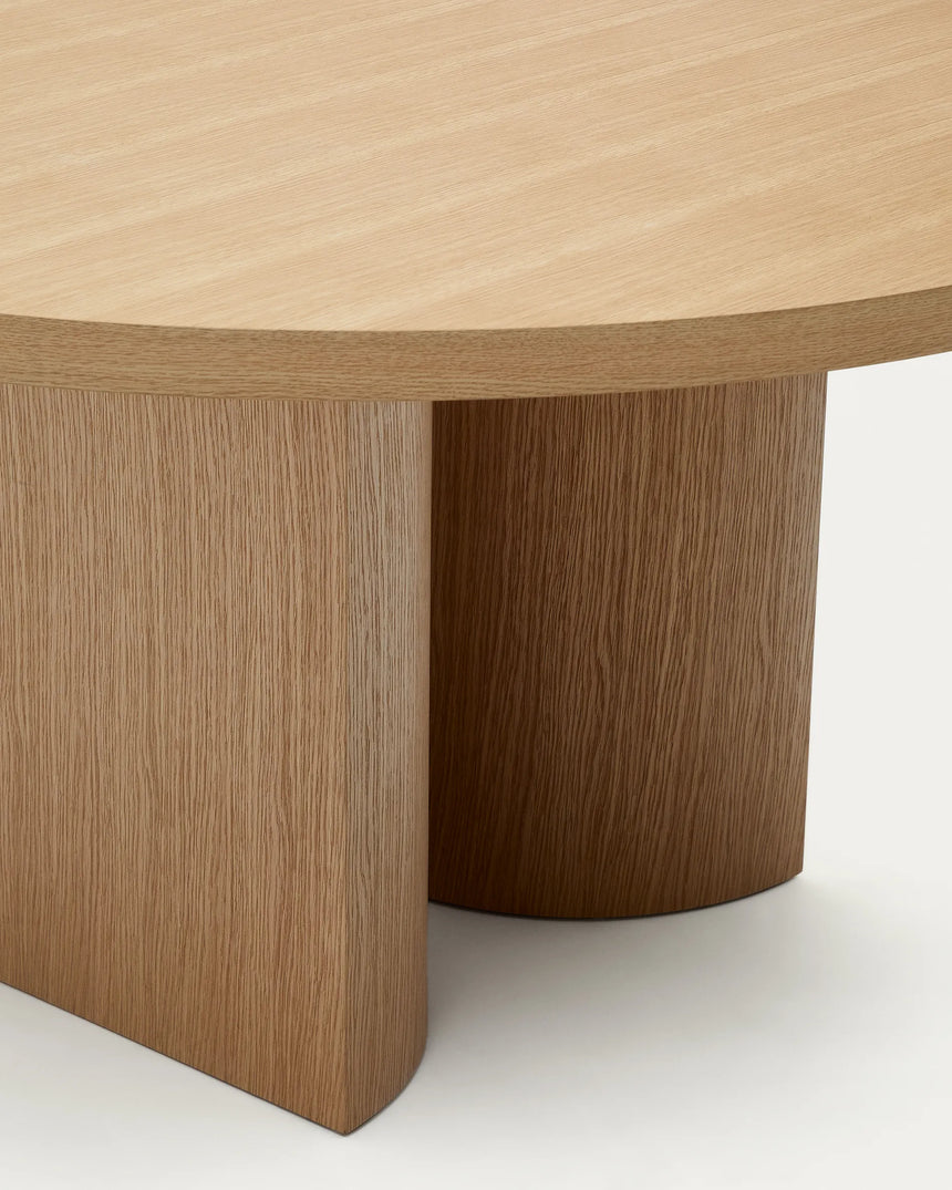 Nealy runder Tisch aus Eichenfurnier mit naturfarbenem Finish Ø 150 cm von Kave Home – Produktbild 3