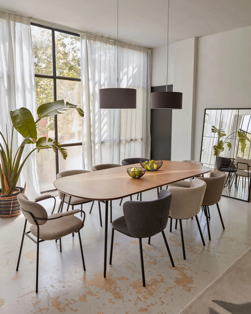 Novac ausziehbarer Tisch 170 (320) x 100 cm mit Eichenfurnier und schwarzen Stahlbeinen von Kave Home – Produktbild 4