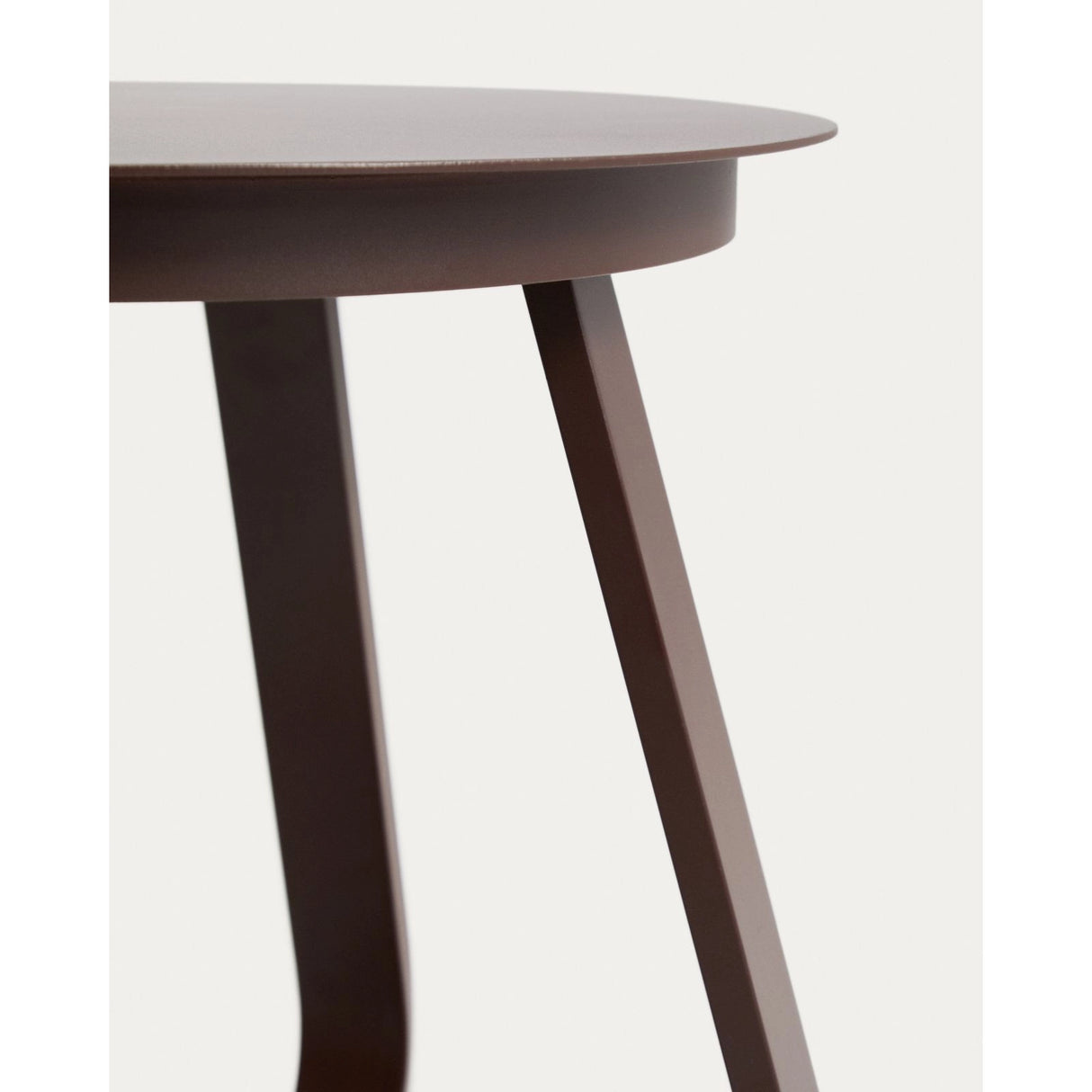 Outdoor Beistelltisch Tamaris aus Aluminium Ø 48 cm von Kave Home – Bild 9