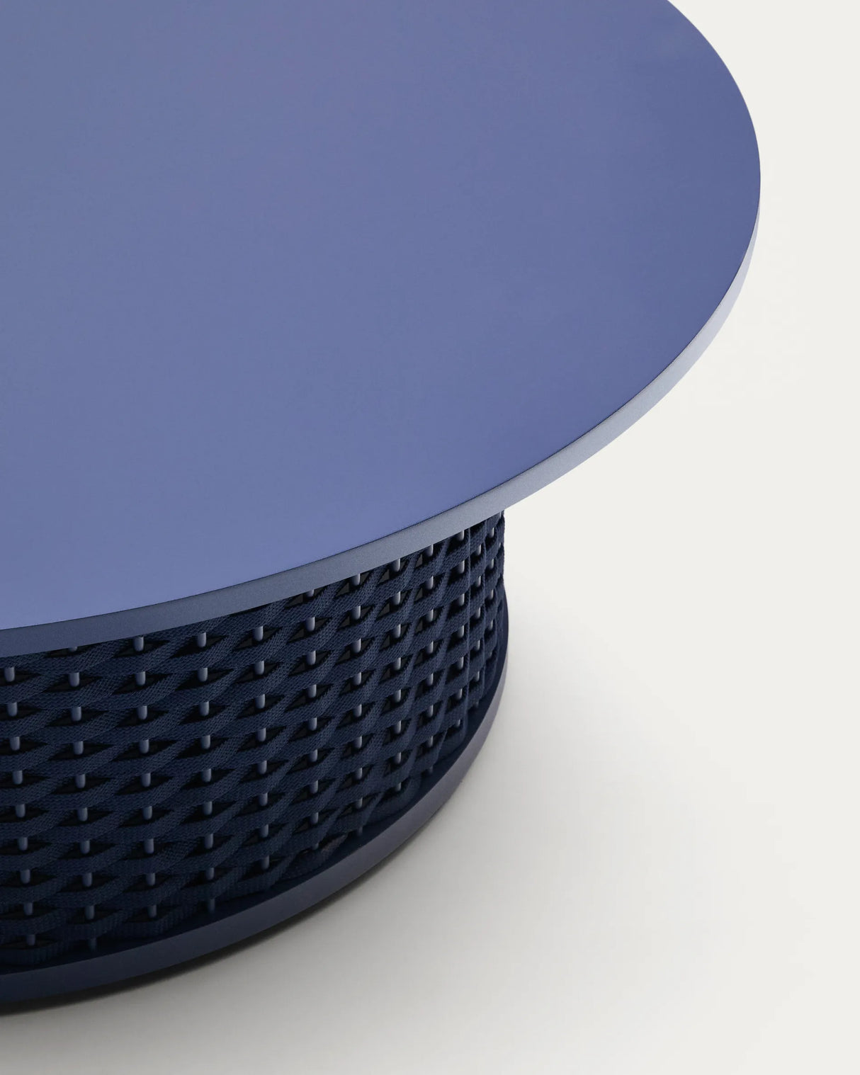 Outdoor-Couchtisch Sedalis aus Aluminium und blauem Seil Ø99 cm von Kave Home – Produktbild 2