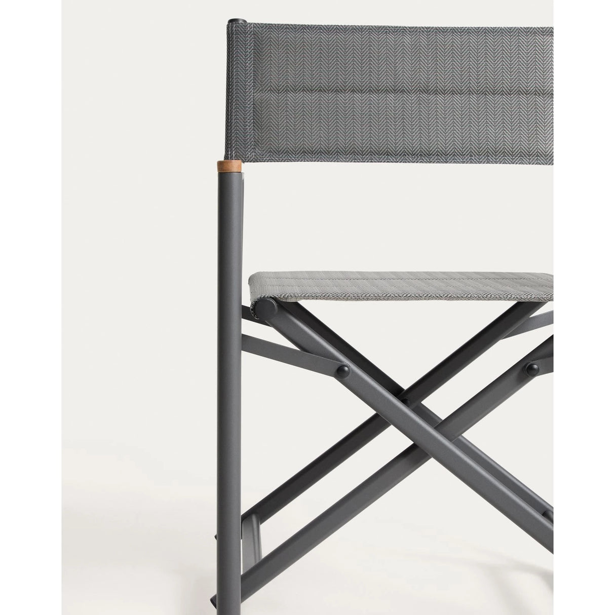 Outdoor-Klappstuhl Tisno aus graphitgrauem Aluminium und grauem Texteline von Kave Home – Bild 10